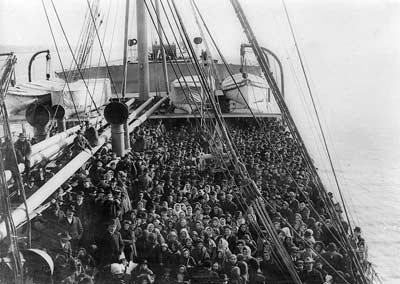 Boat-to-ellis-island-web.jpg